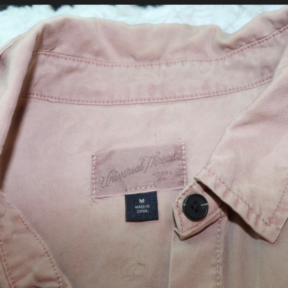 Women’s Long Sleeve Universal Thread Button Down Shirt - Picture 2 of 2